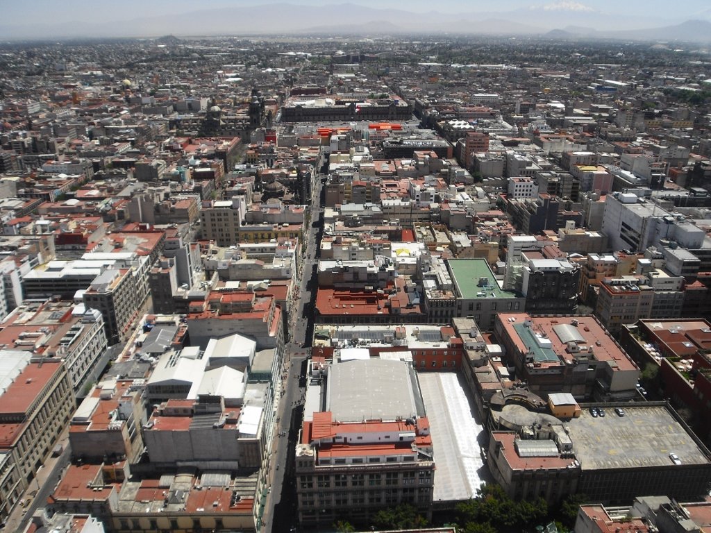 (u.a. zu sehen: Catedral Metropolitana, Palacio Nacional y Zocalo, Aeroporto, Popocatepetl)
